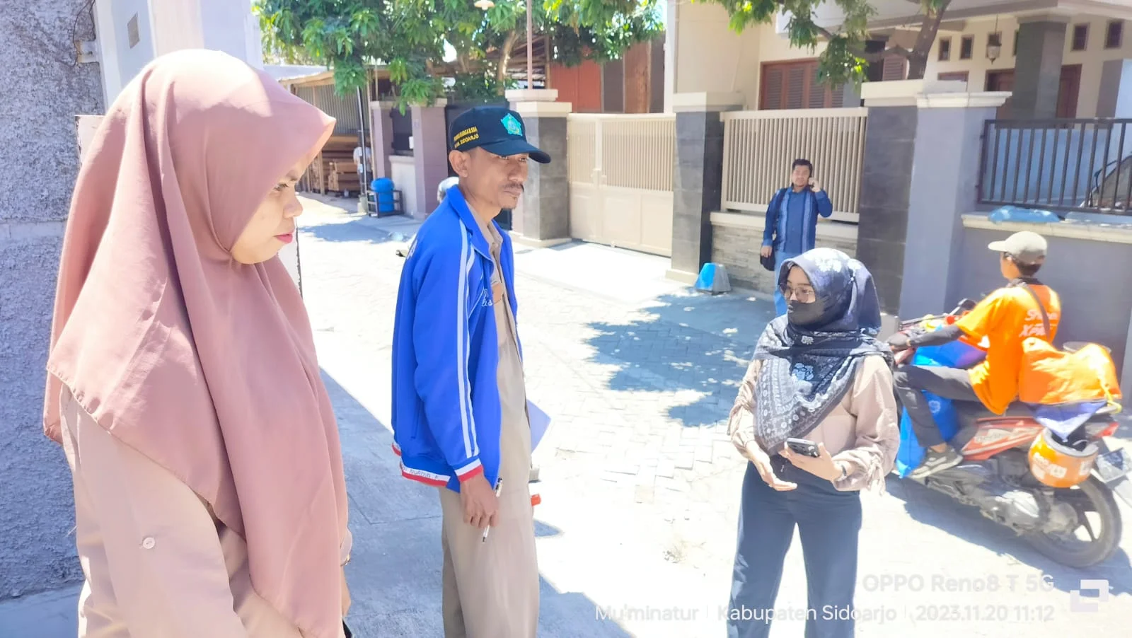 dokumentasi-verifikasi-lapangan-terkait-sempadan-saluran-PT-IDGI-Juanda-dengan-Dinas-PUBM-SDA-Sidoarjo